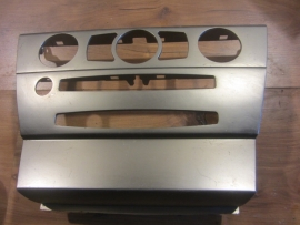 BMW 645I 645CI  - CD Changer DASH COVER AC CONTROL COVER  - 7072730